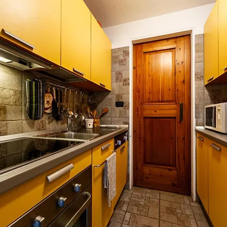 Maison Simone - Wifi, Parcheggio E Vista Montagna - Cour 0092 דירה קורמאיור