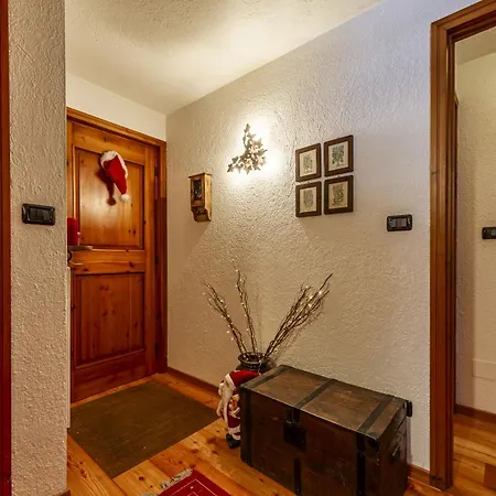 Maison Simone - Wifi, Parcheggio E Vista Montagna - Cour 0092 דירה קורמאיור